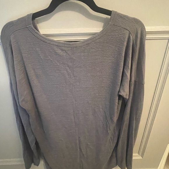 Abercrombie Soft and Cozy Line Long Sleeve - Picture 3 of 4
